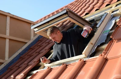 Pose de fenêtres de toit Velux à Blombay